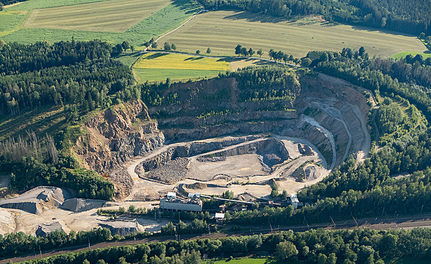V Česku je nedostatek kameniva, řada obcí se ale staví proti rozšíření těžby