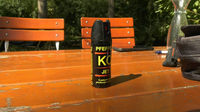 Pepřový sprej jako prostředek sebeobrany? V Německu za něj hrozí vysoká pokuta