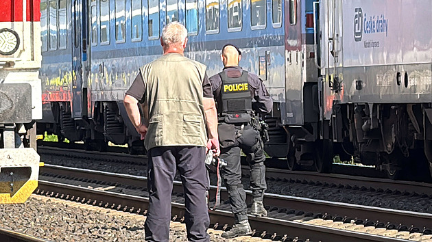 Rychlík usmrtil mezi Libní a Běchovicemi člověka, provoz na koridoru stál
