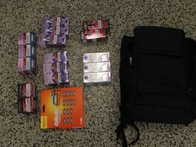 Sehraný tříčlenný gang ve velkém kradl v drogeriích, prodejny vybíral náhodně