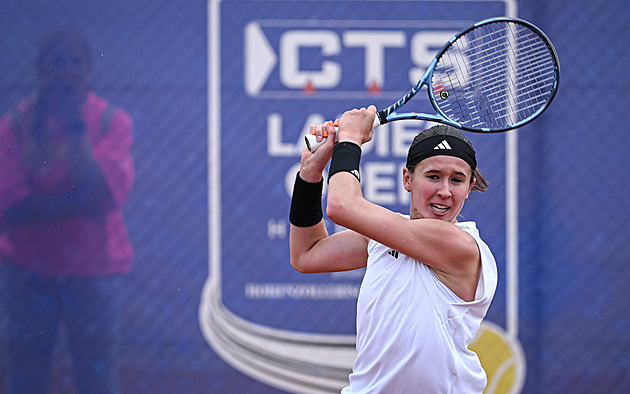 Bartůňková v Mexiku dál válí, vyřadila obhájkyni a zahraje si semifinále