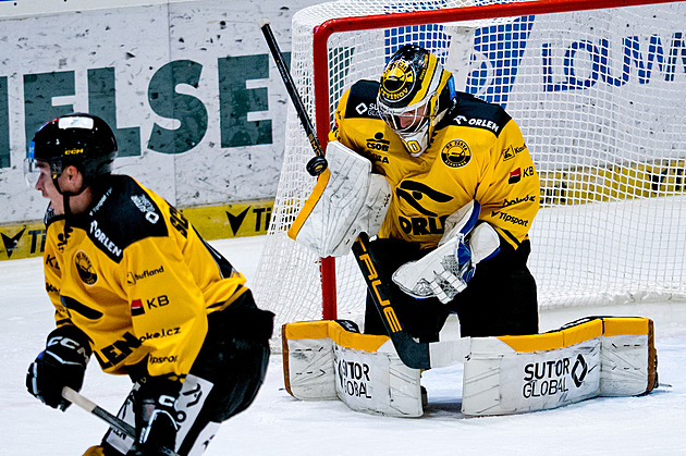 Čajan složil maturitu a debutoval za Litvínov: Fanoušci? Hukot a husí kůže!