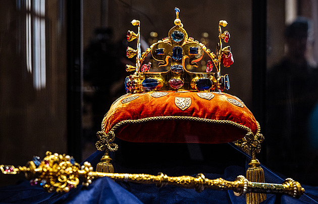 Klíčníci vyzvednou korunovační klenoty. Výstava ukáže i jejich válečné osudy