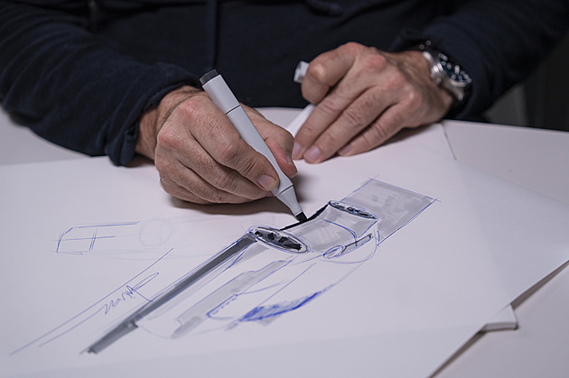 Odložte mobil a popadněte tužku. Šéfdesignér Škody vás naučí skicovat