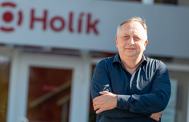 Svět je dnes mnohem nebezpečnější, říká výrobce rukavic pro armády zemí NATO