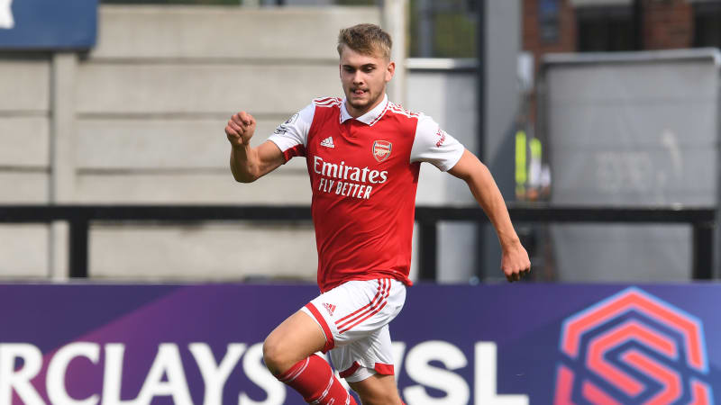 Zápas se změnil v tragédii. Exfotbalista Arsenalu utrpěl zranění mozku a zemřel. Bylo mu 21 let