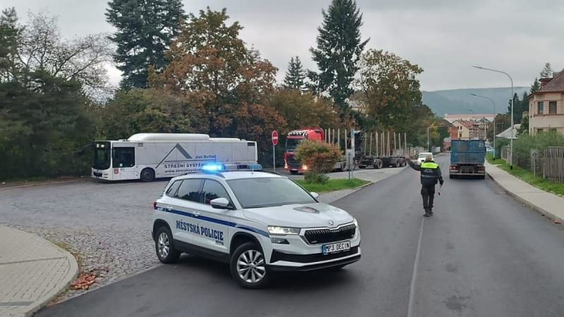 Poplach na Děčínsku: Na střední škole byla nahlášena bomba, probíhá evakuace
