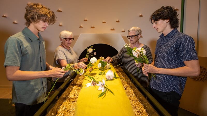 Místo kremace kompost či rozklad těla ve vodě: V cizině jde o trend, české úřady jsou proti