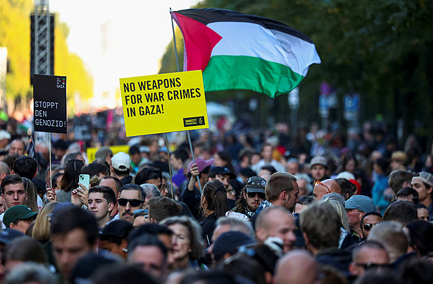 Izraelské politické vedení nařídilo armádě zastavit dobývání města Gaza