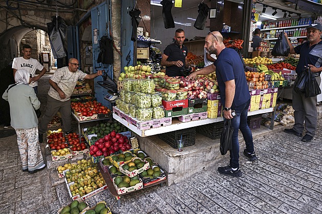 Izraelská ekonomika se drží, válce i vládě navzdory. Táhnou i obranné technologie