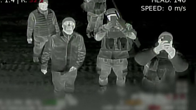 VIDEO: Rusové zkoumali dron hřadující na jejich raketovém systému. Pak to bouchlo