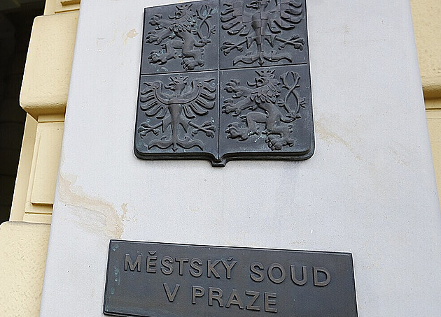 Úspěšný konec soudních tahanic. Za nezákonné stíhání dostane vědec půl milionu