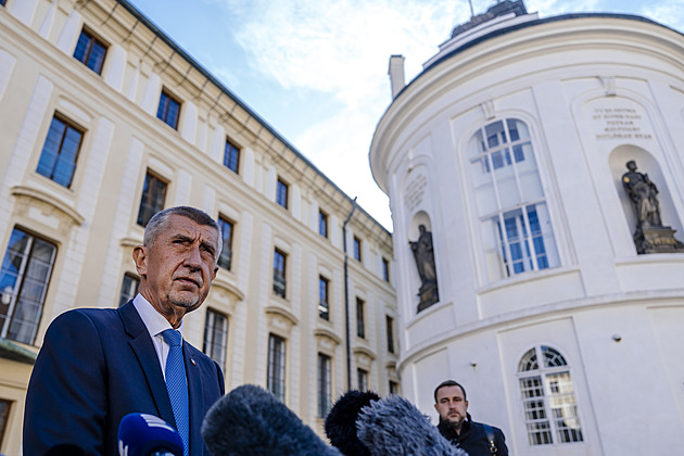 Už nic nekomentujte, vyzval Babiš SPD a Motoristy. O vládě chce mít jasno do pátku