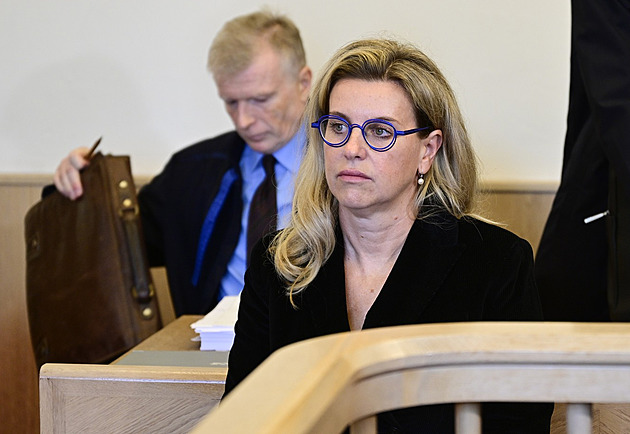 Bývalá náměstkyně Kratochvílová jde po pár dnech z vězení na svobodu