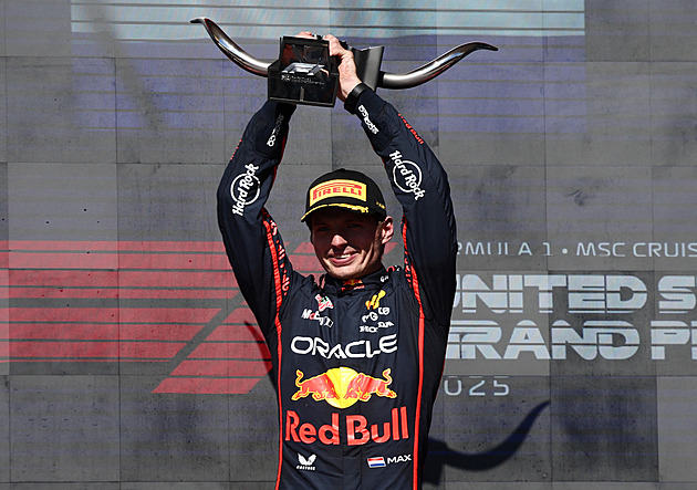 Stíhací jízda za velkou senzací. Verstappen straší uvadající McLaren a cítí šanci na titul