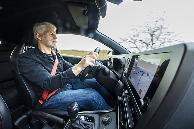 Prezidenta učili mistři jezdit zostra v Sosnové. Měl na to okreskového raubíře