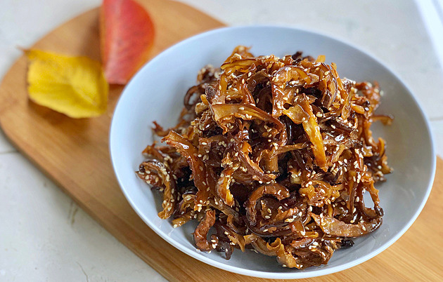 Jerky z hlívy ústřičné? Zdravou peckou na večerní křoupání posílíte imunitu