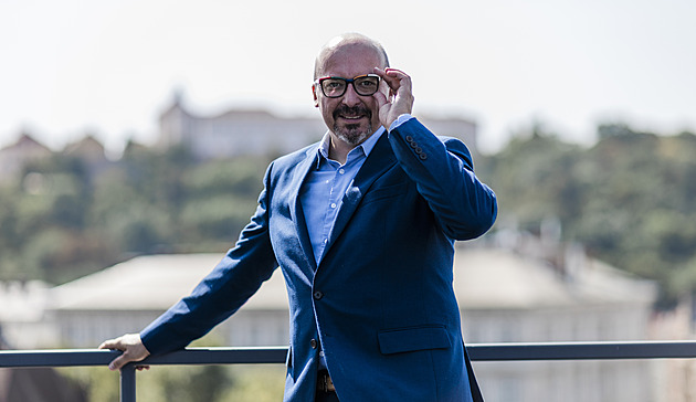 Na pokyn starosty jezdili řidiči krmit zvěř. Zneužití funkce, zlobí se opozice