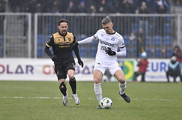 ONLINE: Slovácko - Baník 0:1, z rychlé akce hostů otevírá Gning skóre