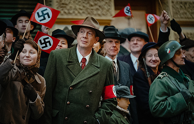 Bestseller Tučkové ožívá. Sledujte strhující Gertu Schnirch na HBO Max zdarma