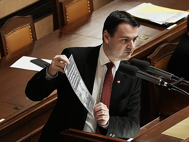 Prezident Pavel nejspíš bojuje s temnou stránkou své osobnosti, řekl Macinka