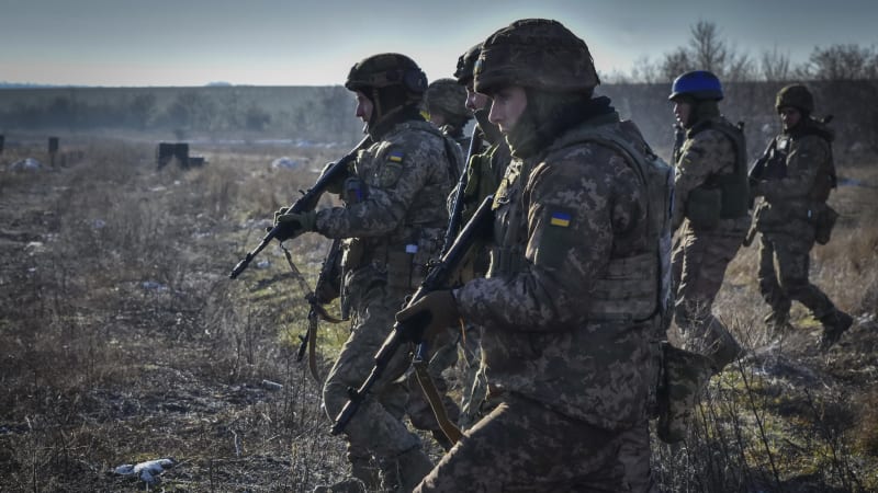 Třetí světová vypukne do pěti let, obává se Západ. Průzkum ukázal na velký problém