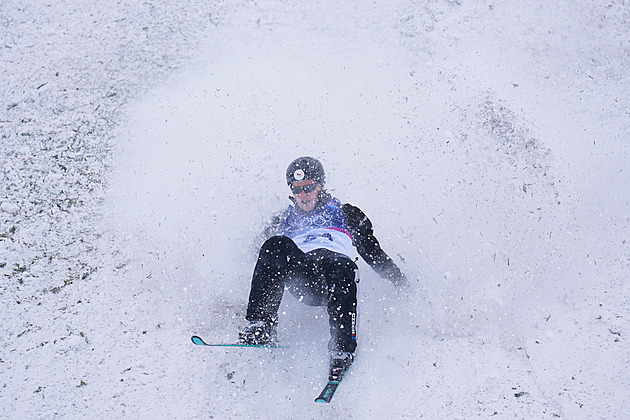 Novák dvakrát upadl a do finále v akrobatických skocích se neprobojoval