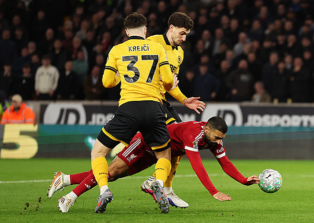 ONLINE, vložené kolo PL: Krejčí s Wolves čelí Liverpoolu, Everton vede nad Burnley
