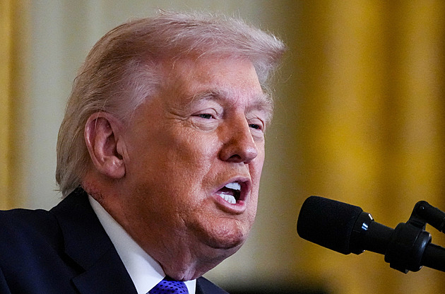 Válka proti Íránu je téměř u konce, řekl Trump. Nevyloučil zabavování ropy