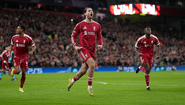 ONLINE: Liverpool a Bayern v LM vedou, Barcelona zničila Newcastle sedmi góly