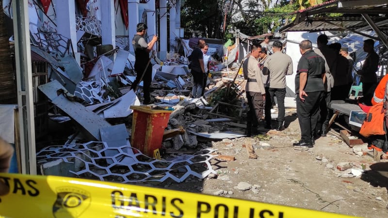 Zemětřesení zasáhlo Indonésii: Nejméně jeden mrtvý, došlo k varování před tsunami