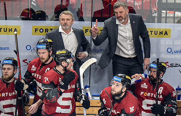 Nedvědovy výroky mají dohru. Sparta musí platit přes sto tisíc, sudí jednou chybovali