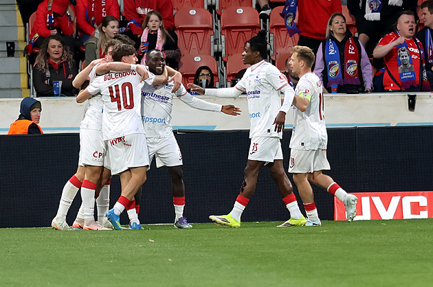 Plzeň - Pardubice 0:1, třetí ztráta za sebou, favorita z brejku nachytal Tanko