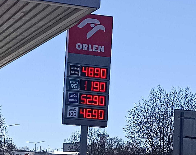 Patnáct procent. Dopravní podnik počítá rostoucí náklady kvůli zdražování nafty