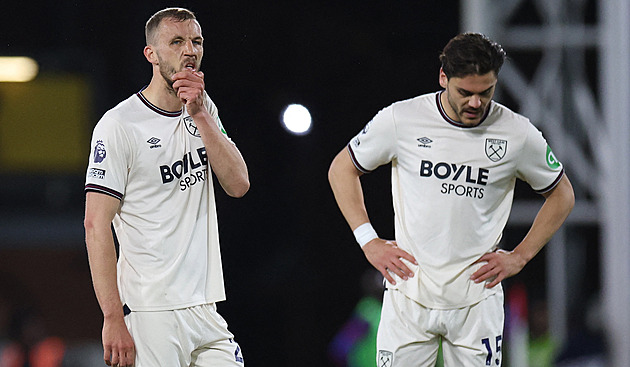 Buď Souček, nebo Kinský. Komu připadne poslední sestupové místo v Anglii?