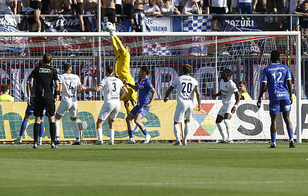 ONLINE: Slovácko - Artis 3:0, debakl hostů. Náskok domácích jistí Suchan