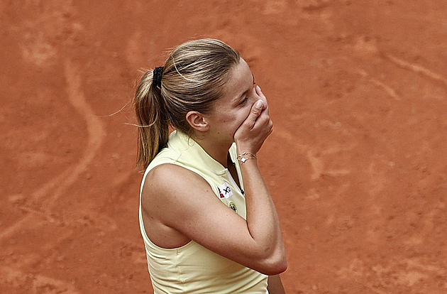 Kvalifikantka Chwaliňská je na Roland Garros už v semifinále. Zdolala i Kalinskou