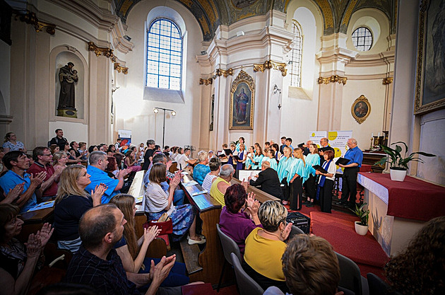 Mozart i Kingdome Come. Festival Za poklady Broumovska láká širší publikum