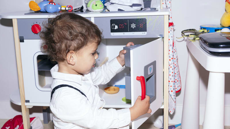 Tragédie na Floridě: Tříletá Briella zemřela po uvíznutí v hračce, vyšetřování pokračuje