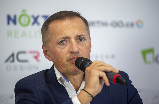 Dědek marketingová práva na extraligu nezíská. Kluby jeho slibům neuvěřily