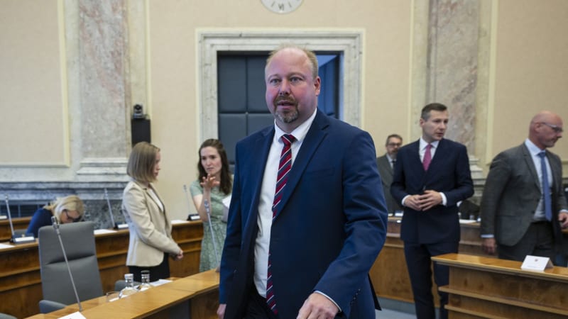 Podmínka pro Ukrajince za útok zápalnou lahví na dům s dětmi? Tejc zvažuje mimořádný zásah