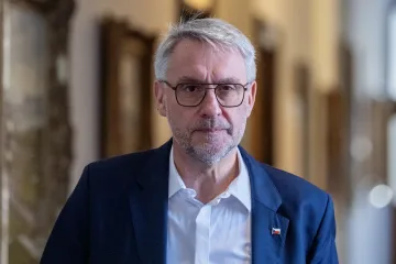 Metnar po schůzce se Schillerovou řekl, že chce navýšit platy policistů či hasičů