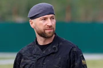 Z vojáka civilistou a ministrem obrany. Chmara má vyřešit mobilizaci